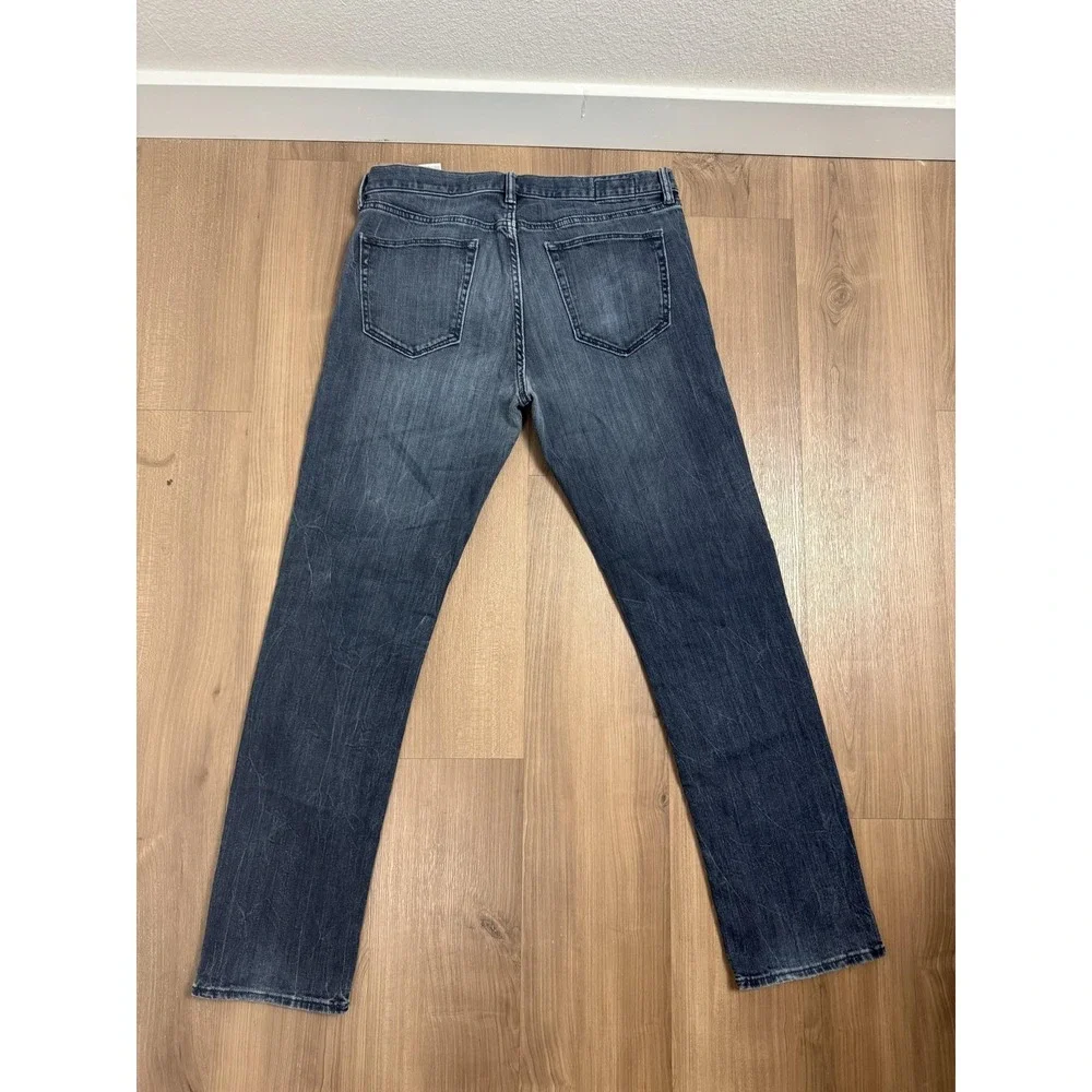 Banana Republic Jeans Mens‎ 33x32 Charcoal Gray Slim Straight Distressed Denim
